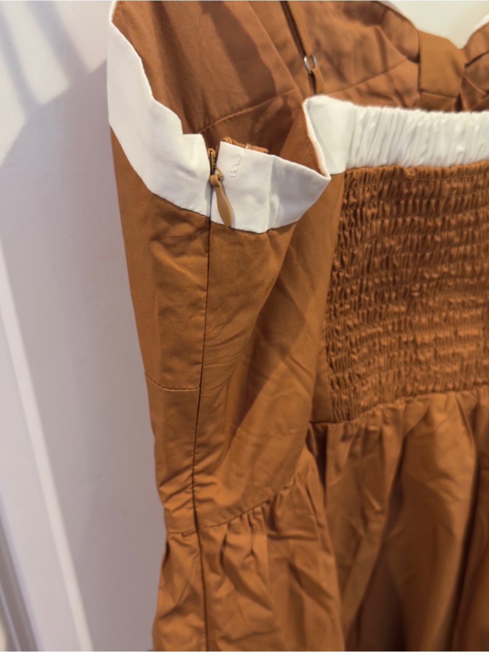ASTR Tan Contrast-Trim Sweetheart Midi Dress - Picture 10 of 15